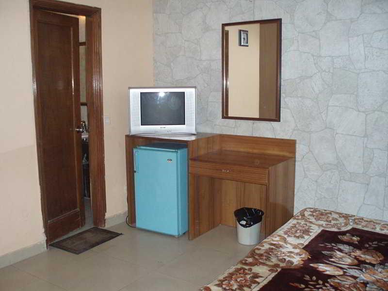 Hotel Ashoka International Neu-Delhi Exterior foto